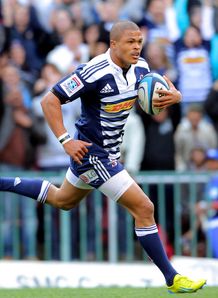 Juan de Jongh on his way to the line for Stormers Juan de Jongh on his way to the line for Stormers