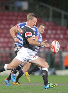 Sharks fly half Riaan Viljeon kicking out of hand Sharks fly half Riaan Viljeon kicking out of hand