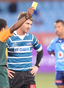 Willie le Roux Griquas v Blue Bulls yellow card Willie le Roux Griquas v Blue Bulls yellow card