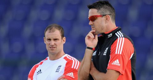Can Strauss (L) and Pietersen get back on the same page?