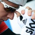 Bradley Wiggins gets in the zone at the start of the day