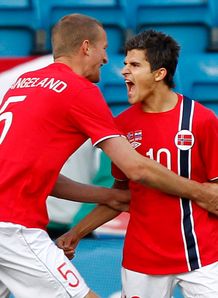 Norway leave it late