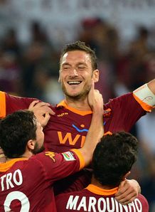 Totti milestone for Roma