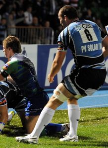 Sean Lamont scores for Glasgow in Galway