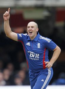 England held their nerve to win first ODI against India, said Nick Knight
