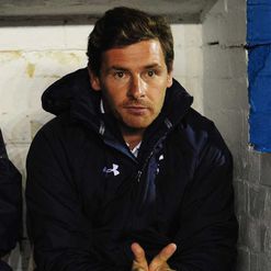 Villas-Boas: Has to choose