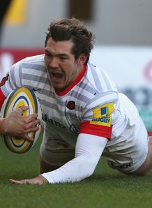Alex Goode of Saracens dives over for a try Alex Goode of Saracens dives over for a try
