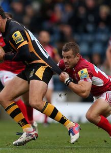 london welsh v wasps hugo southwell