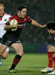 Brad Barritt of Saracens steps inside Conor Murray of Munster Brad Barritt of Saracens steps inside Conor Murray of Munster