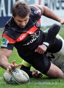 Vincent Clerc Toulouse scoring a try against Ospreys Heineken Cup Vincent Clerc Toulouse scoring a try against Ospreys Heineken Cup