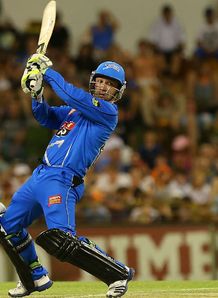 Phillip Hughes hit 74 as Adelaide Strikers beat Perth Scorchers by six wickets