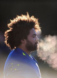 Tatafu Polota Nau breathing