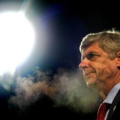Wenger: Keeping his cards close to his chest