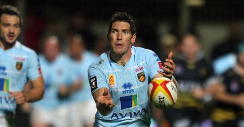 Perpignan s welsh fly half James Hook C Perpignan s welsh fly half James Hook C