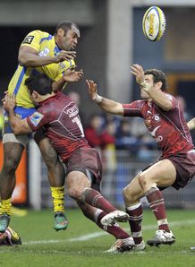 Clermont s winger Sitiveni Sivivatu v Montpellier Clermont s winger Sitiveni Sivivatu v Montpellier