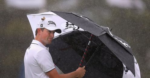 Webb Simpson: Wet start