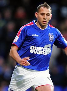 Championship: Michael Chopra scores as Ipwich beat Blackpool 1-0 at Portman Road