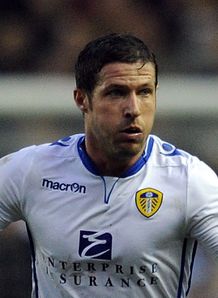 Championship: David Norris and Steve Morison earn Leeds 2-0 win over Blackpool