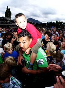 Ma a Nonu at a Highlanders pre season game Ma a Nonu at a Highlanders pre season game