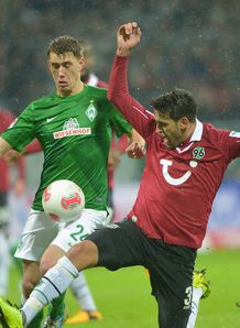 Werder Bremen collected a deserved three points in a 2-0 win over Hannover