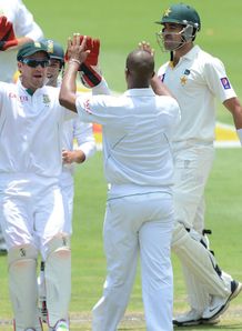 Dav Whatmore says Pakistan will take confidence from battling third day performance