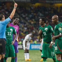 Pitroipa: Red card waved away