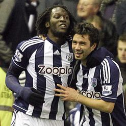 Lukaku (L): Does the damage