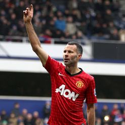 Giggs: Closing in on 13th league title