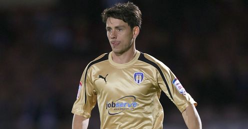 Henderson signs Dale deal