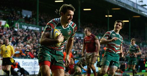 Niall Morris of Leicester Tigers scores a try Niall Morris of Leicester Tigers scores a try
