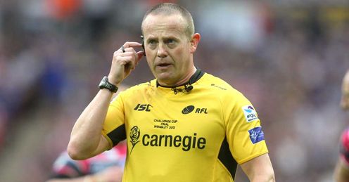 What is the role of the referee?