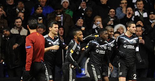 Tottenham v Lyon Samuel Umtiti