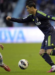 Narrow success for Real Madrid 