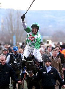Medinas touch for Alan King as 33/1 shot lands the Coral Cup