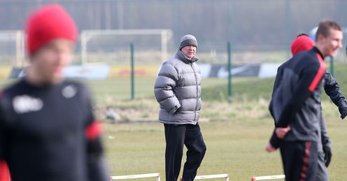SIR ALEX FERGUSON MANCHESTER UNITED CHAMPIONS LEAGUE TRAINING FOOTBALL