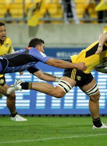 Brad Shields about to score for Hurricanes Brad Shields about to score for Hurricanes