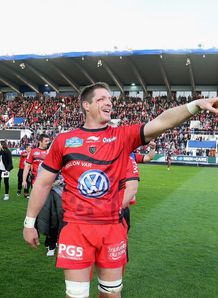 Toulon lock Bakkies Botha after win Toulon lock Bakkies Botha after win