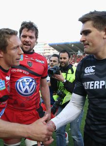 Toulon ten Jonny Wilkinson shaking hands with Leicester ten Toby Flood Toulon ten Jonny Wilkinson shaking hands with Leicester ten Toby Flood