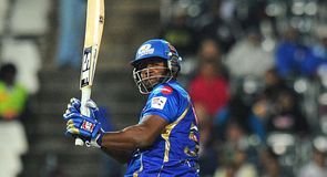 Smith guides Mumbai to victory