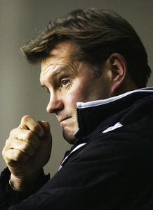 Glenn Hoddle says the FA must give more support to the England U21 coach Glenn Hoddle says the FA must give more support to the England U21 coach