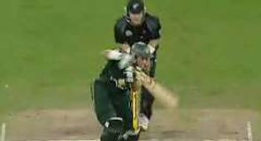 11th ODI - Close