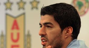 Suarez feels persecuted