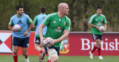 O'Connell sings Warburton's praises