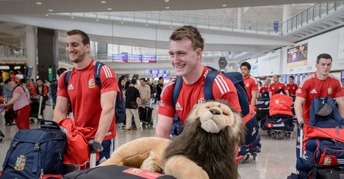 The Lions arrive in Hong Kong