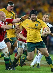 Wallaby prop Benn Robinson on a run Wallaby prop Benn Robinson on a run