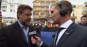 Russell Crowe to sign Tomkins?
