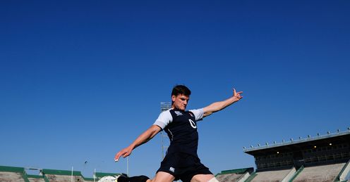 England back Freddie Burns kicking in Salta England back Freddie Burns kicking in Salta