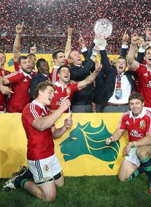 Lions with trophy 2013 Lions with trophy 2013