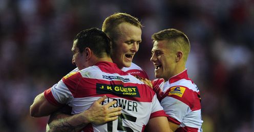 RUGBY LEAGUE SUPER LEAGUE DW STADIUM Ryan Hampshire Ben Flower Dom Crosby Wigan Warriors RUGBY LEAGUE SUPER LEAGUE DW STADIUM Ryan Hampshire Ben Flower Dom Crosby Wigan Warriors