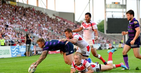 RUGBY LEAGUE SUPER LEAGUE LANGTREE PARK Jose Charnley Wigan Warriors Jon Wilkin St Helens RUGBY LEAGUE SUPER LEAGUE LANGTREE PARK Jose Charnley Wigan Warriors Jon Wilkin St Helens